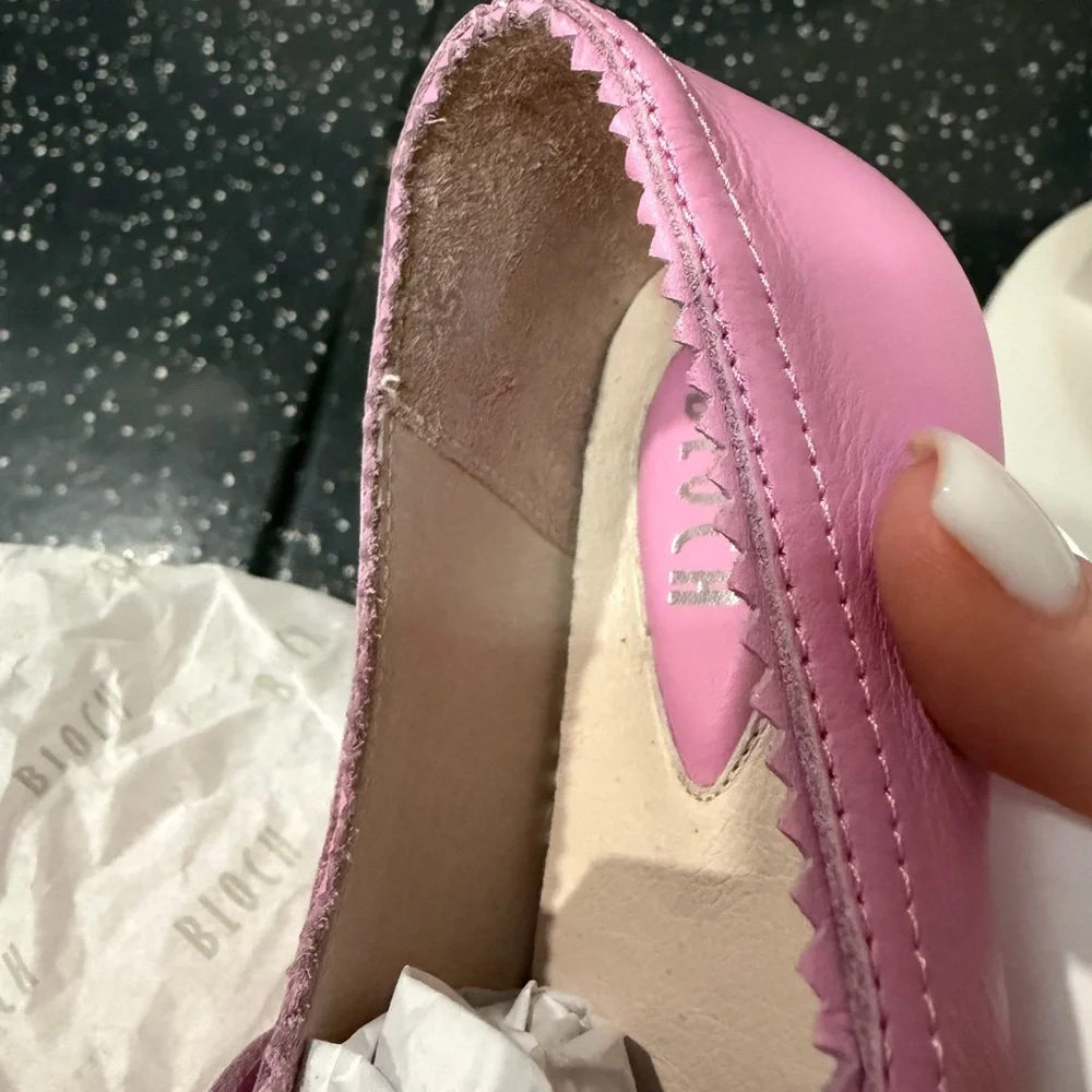 NIB Bloch Girls Cassiopeia Ballet‎ Flats Rose Pink Size 3.5 (35)